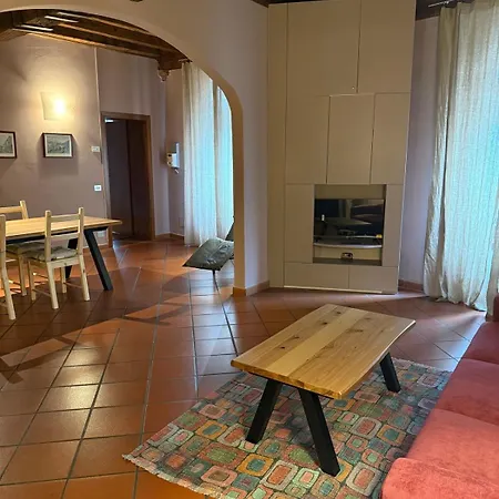 Ponte Pietra Centro Lejlighed *