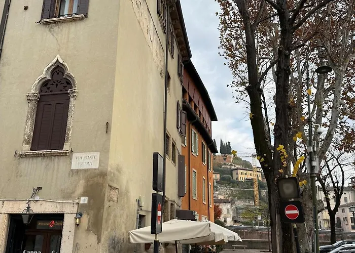 Ponte Pietra Centro *